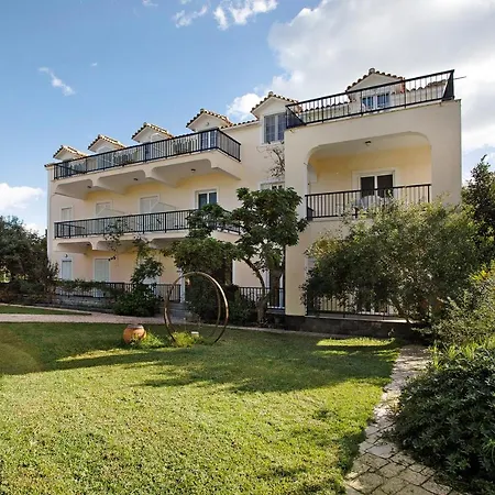 Dolphin Sea View 10 Keri